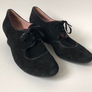 Vintage 90s black suede wedge oxfords: Beautifeel